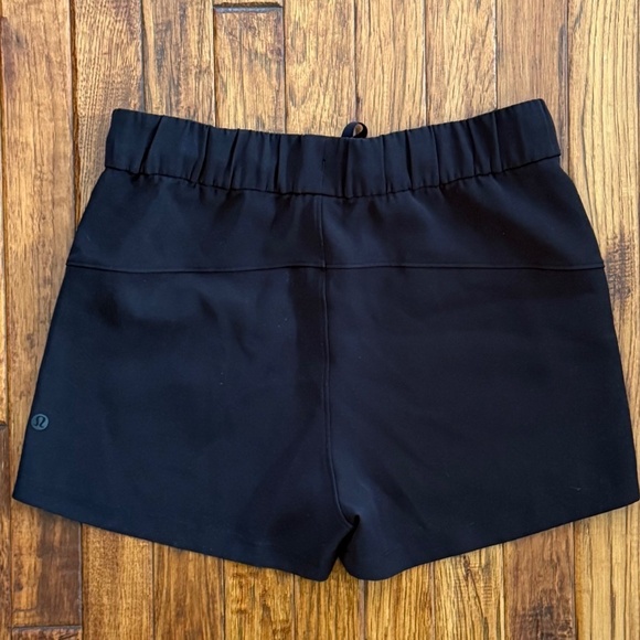 Lululemon On the Fly Athletic Short, 2.5"inch, Size 6, Black - Picture 5 of 5